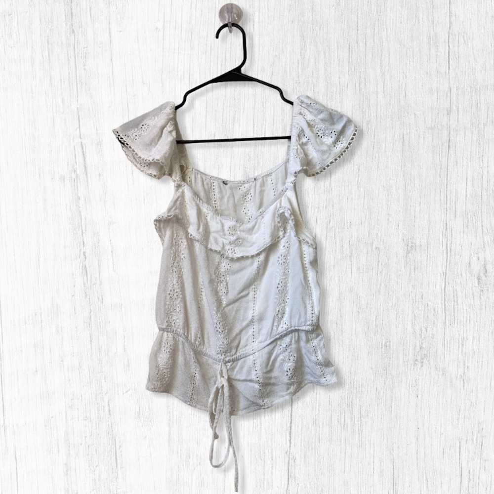 American Eagle Floral Ruffled Blouse